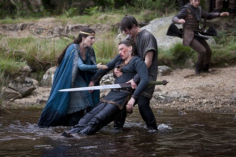 Claire Forlani, Jamie Campbell Bower, Philip Winchester - Camelot - The Sword and the Crown - Film