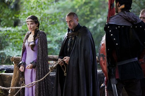 Claire Forlani, Joseph Fiennes - Camelot - The Battle of Bardon Pass - De la película