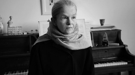 Geneviève Bujold - Chorus - Kuvat elokuvasta