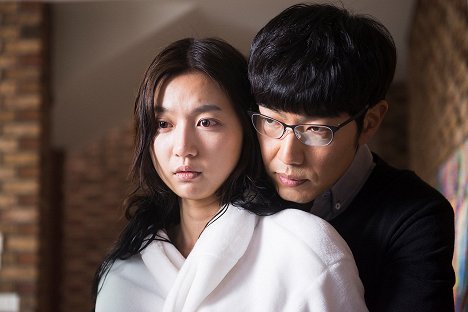 Yeon-joo Ha, Jong-hyuk Lee - Pail : 4022ileui sayook - Film