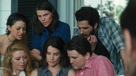 Alia Shawkat, Natasha Lyonne, Clea DuVall, Cobie Smulders, Jason Ritter, Ben Schwartz - The Intervention - Z filmu