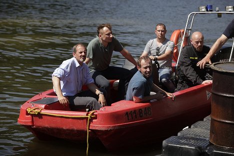 Otakar Brousek ml., Petr Stach, Ondřej Malý - Případy 1. oddělení - Krádež století - Z filmu