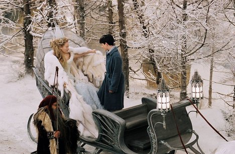 Tilda Swinton, Skandar Keynes - The Chronicles of Narnia: The Lion, the Witch and the Wardrobe - Photos