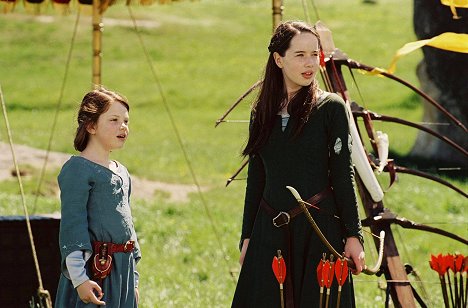 Georgie Henley, Anna Popplewell - Die Chroniken von Narnia: Der König von Narnia - Filmfotos