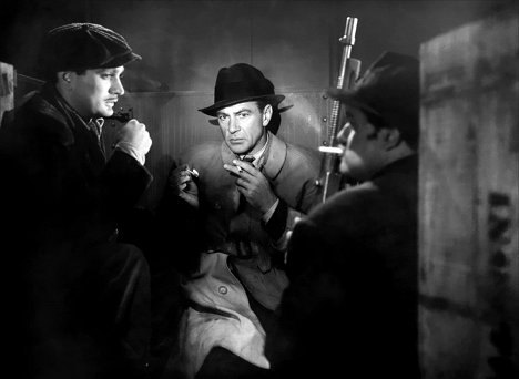 Robert Alda, Gary Cooper - Cloak and Dagger - Photos