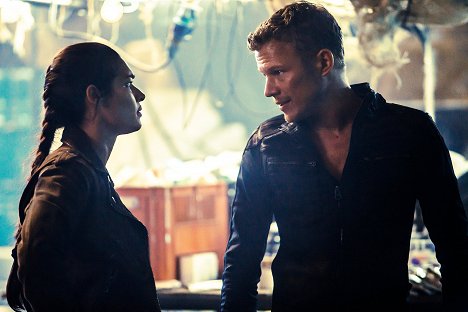 Kim Engelbrecht, Christopher Egan - Dominion - Reap the Whirlwind - Z filmu