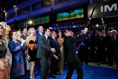 Kristen Wiig, Will Ferrell, Justin Theroux, Valentino Garavani, Penélope Cruz, Ben Stiller - Zoolander 2 - Z akcií