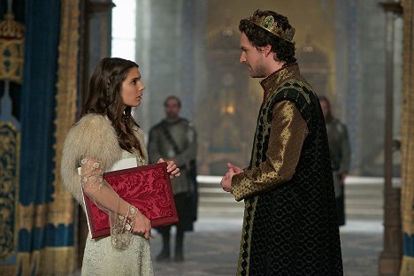 Caitlin Stasey, Ben Aldridge - Reign - Tasting Revenge - Film