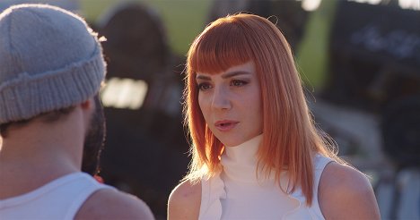 Aylin Aslim - Adana İşi - De la película