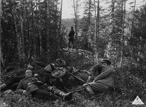 Paavo Kostioja, Heikki Välisalmi, Jalmari Sauli, Leo Franck, Berndt Lindahl, Sulo Räikkönen - Muurmanin pakolaiset - Filmfotos