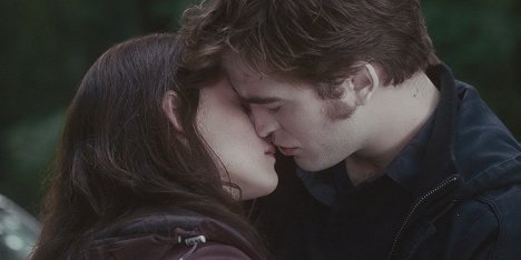 Kristen Stewart, Robert Pattinson - The Twilight Saga: Eclipse - Photos