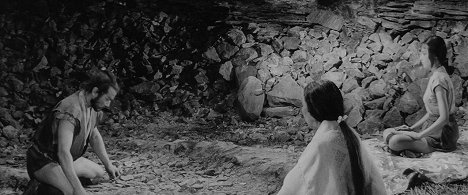 Toširó Mifune - Tři zločinci ve skryté pevnosti - Z filmu