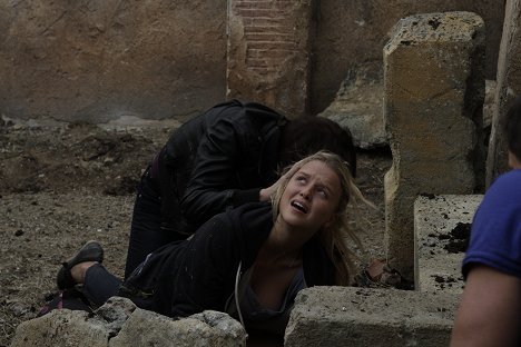 Georgina Beedle - Pompeii: The Apocalypse - Kuvat elokuvasta