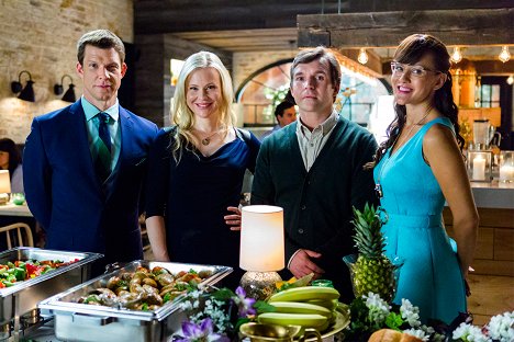 Eric Mabius, Kristin Booth, Geoff Gustafson, Crystal Lowe - Signed, Sealed, Delivered: Truth Be Told - Promóció fotók