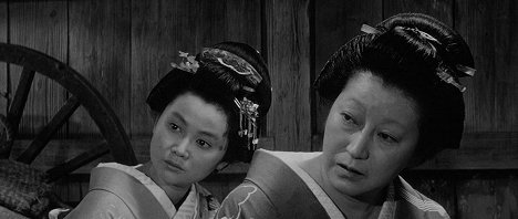 Reiko Dan, Takako Irie - Sanjūrō - Samuraimiekka - Kuvat elokuvasta