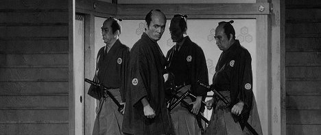 Tatsuya Nakadai - Sanjūrō - Samuraimiekka - Kuvat elokuvasta