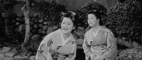 Reiko Dan, Takako Irie - Sanjūrō - Samuraimiekka - Kuvat elokuvasta