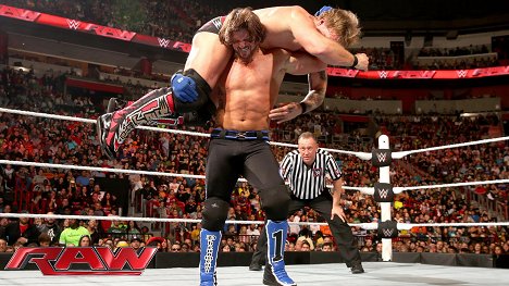 Allen Jones - WWE Monday Night RAW - Fotocromos