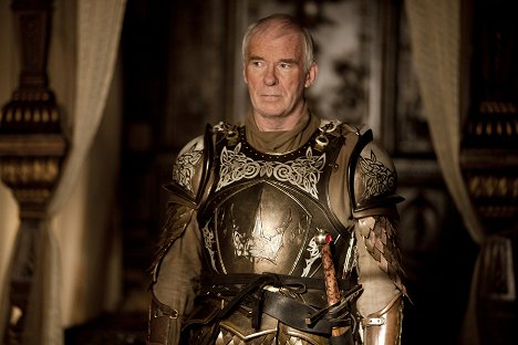 Ian McElhinney - Game of Thrones - The Wolf and the Lion - Photos