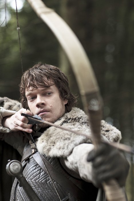 Alfie Allen - Game of Thrones - A Golden Crown - Photos