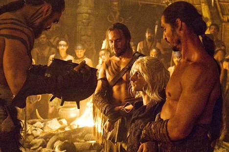 Jason Momoa, Dar Salim, Harry Lloyd - Game of Thrones - A Golden Crown - Kuvat elokuvasta