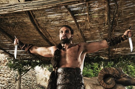 Jason Momoa - Game of Thrones - The Pointy End - Van film