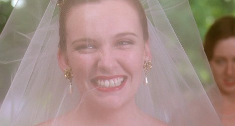 Toni Collette - La boda de Muriel - De la película