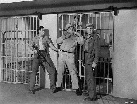 Timothy Carey, Walter Barnes, Gene Evans - Revolt in the Big House - Kuvat elokuvasta