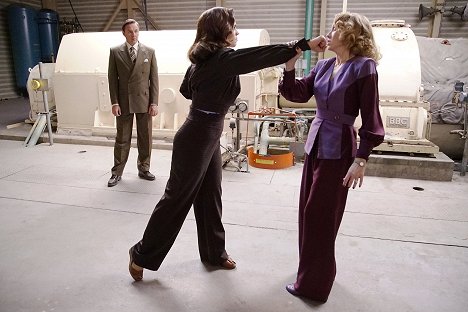 Hayley Atwell - Agent Carter - The Atomic Job - Z filmu