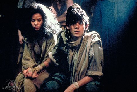 Vaitiare Hirshon, Alexis Cruz - Stargate SG-1 - Children of the Gods - Photos