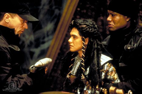 Richard Dean Anderson, Alexis Cruz, Christopher Judge - Stargate SG-1 - Within the Serpent's Grasp - Van film