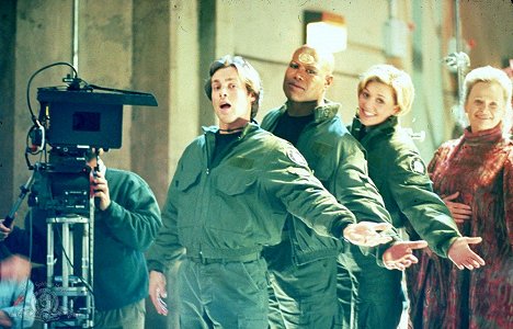 Michael Shanks, Christopher Judge, Amanda Tapping, Bonnie Bartlett - Stargate SG-1 - Prisoners - Del rodaje