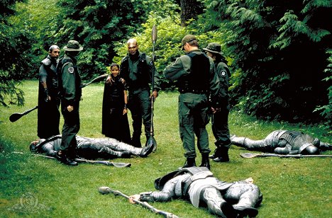 Tony Amendola, Neil Denis, Christopher Judge - Stargate SG-1 - Family - Kuvat elokuvasta