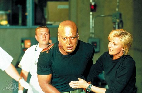 Christopher Judge, Amanda Tapping - Stargate SG-1 - The Fifth Race - Photos