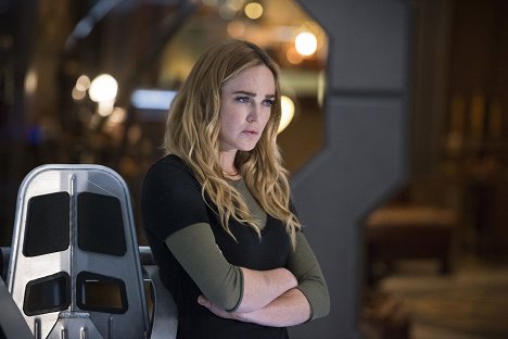 Caity Lotz - Legends of Tomorrow - White Knights - Photos