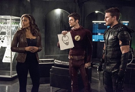 Ciara Renée, Grant Gustin, Stephen Amell - The Flash - Legends of Today - Photos
