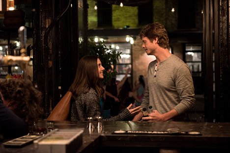 Alison Brie, Anders Holm - Jak přežít single - Z filmu