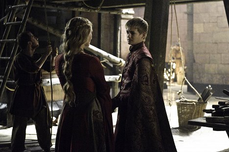 Lena Headey, Jack Gleeson - Game of Thrones - The North Remembers - Van film