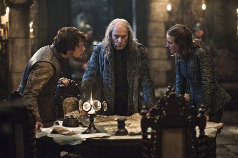 Alfie Allen, Patrick Malahide, Gemma Whelan - Game of Thrones - What Is Dead May Never Die - Photos
