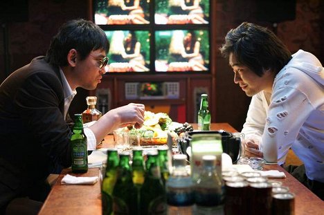 Jeong-min Hwang, Seung-bum Ryoo - Sasaeng gyeoldan - Kuvat elokuvasta