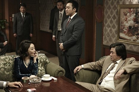 Hye-eun Kim, Dong-seok Ma, Min-shik Choi - Nameless Gangster - De la película