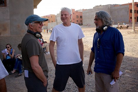 Barry Levinson, Mitch Glazer - Rock the Kasbah - Van de set