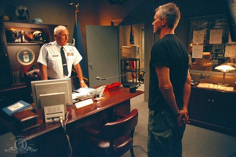 Lawrence Dane - Stargate SG-1 - Chain Reaction - Photos