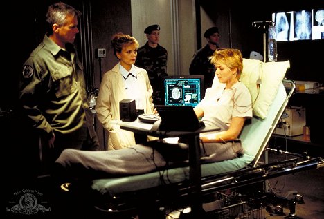 Richard Dean Anderson, Teryl Rothery, Amanda Tapping - Stargate Kommando SG-1 - Die falsche Wahl - Filmfotos
