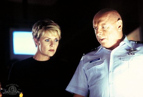 Amanda Tapping, Don S. Davis - Stargate SG-1 - Double Jeopardy - Photos
