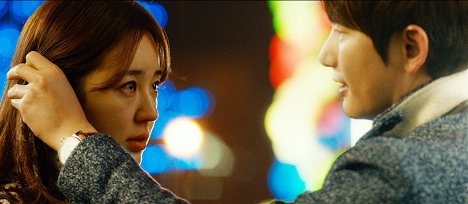 Eun-hye Yoon, Shi-hoo Park - Saranghooae - De la película