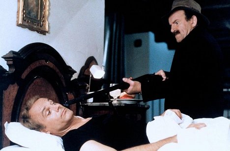 Terence Hill, Colin Blakely - Keiner haut wie Don Camillo - Filmfotos