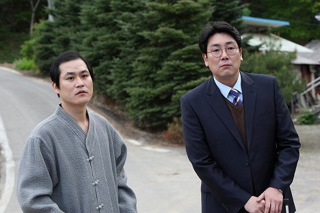 Seong-gyoon Kim, Jin-woong Cho - Oolineun hyeongjeibnida - Z filmu