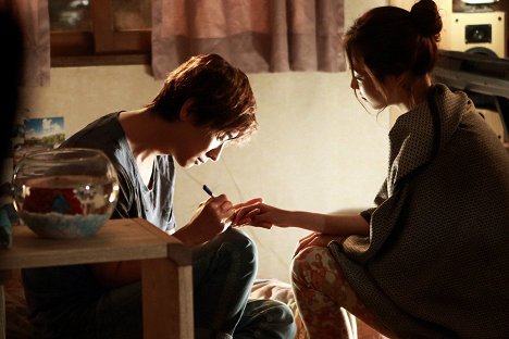 Ju Ji-hoon, Yeon-hee Lee - Gyeolhonjeonya - Filmfotos