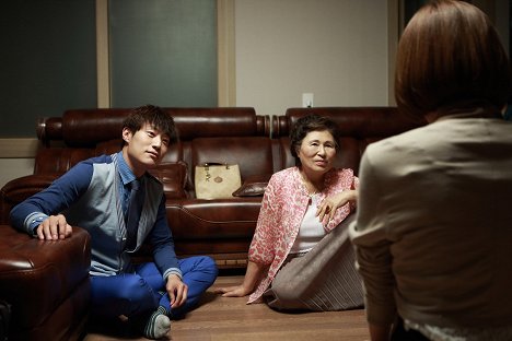 Hui-jun Lee, Ji-yeong Kim - Gyeolhonjeonya - De la película